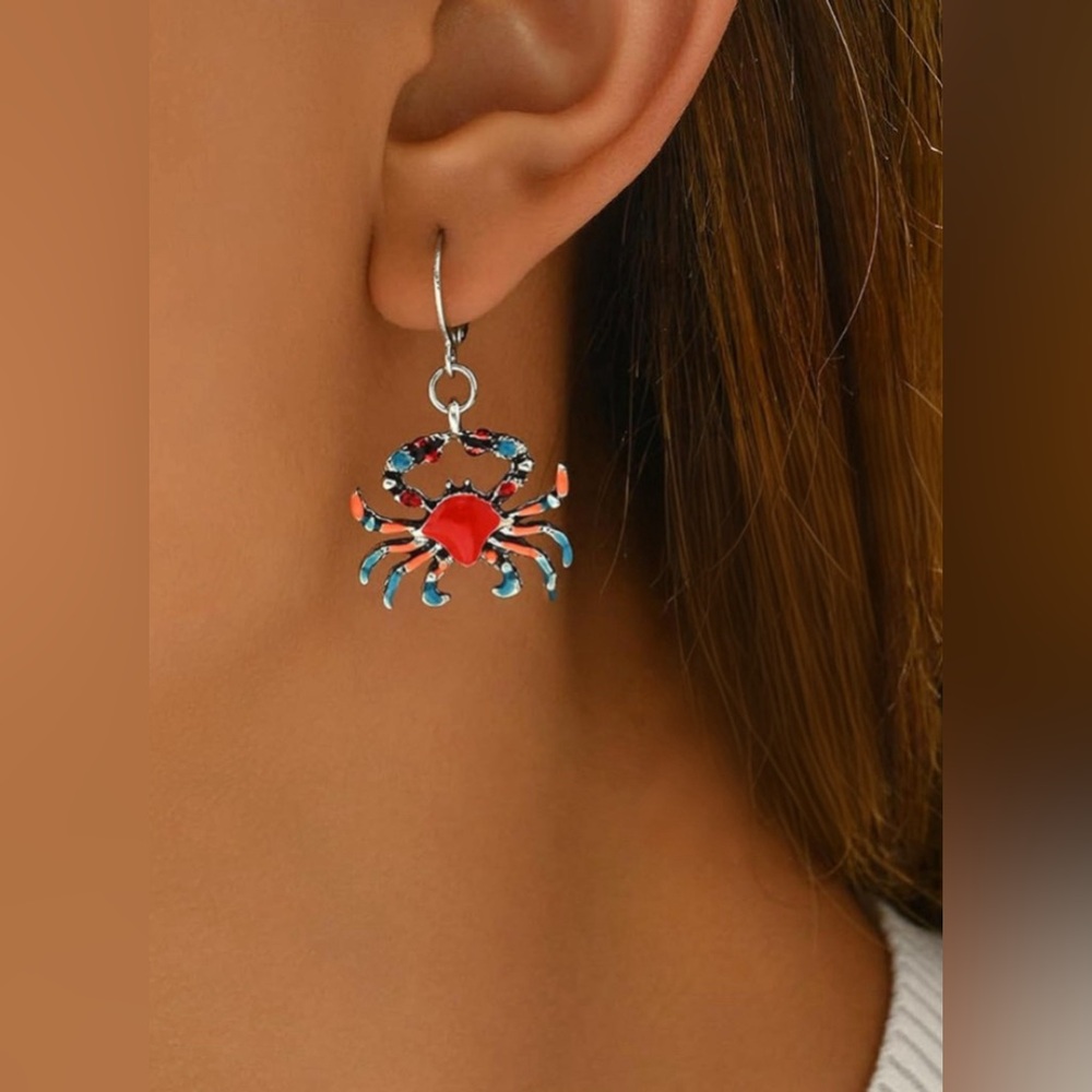 🌻5/$25🌻 Pinch-Me-Cute Crab Earrings